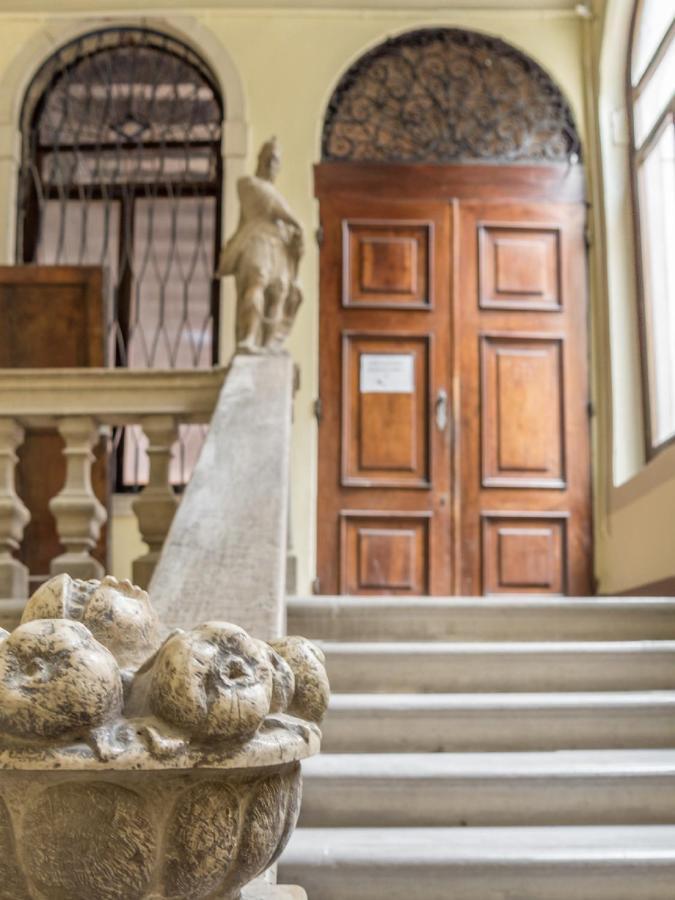 Riva Palace Apartments By Wonderful Italy Venise Chambre photo