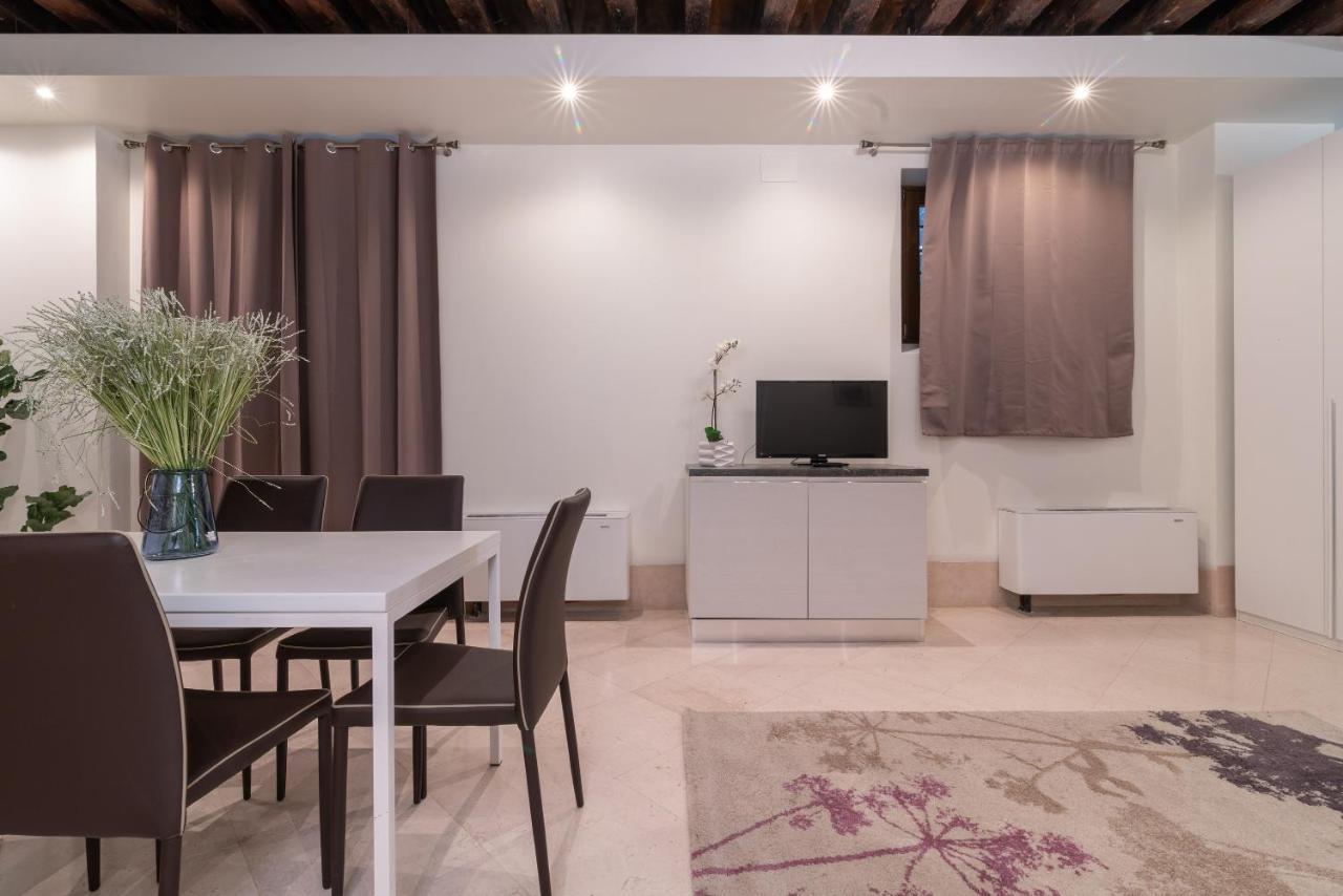Riva Palace Apartments By Wonderful Italy Venise Extérieur photo