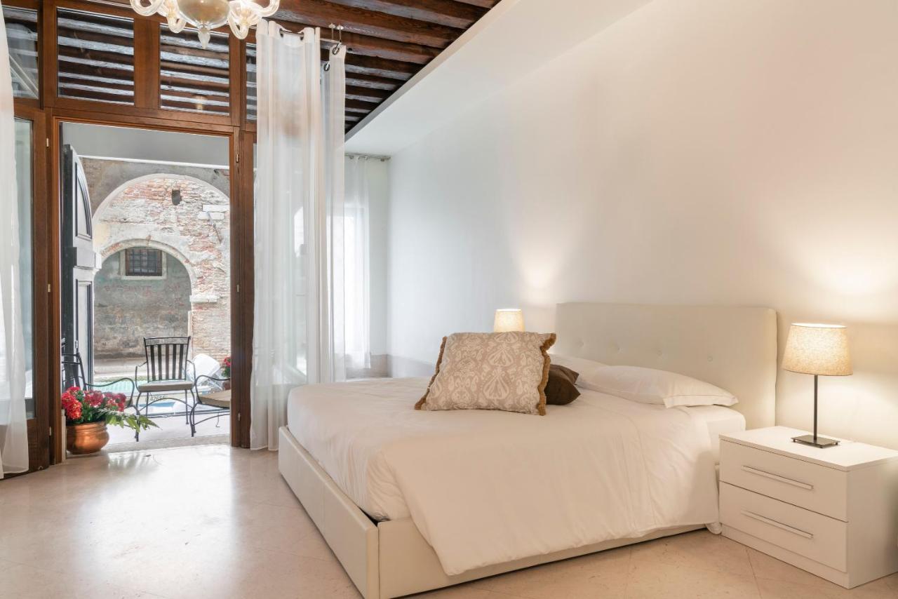 Riva Palace Apartments By Wonderful Italy Venise Extérieur photo