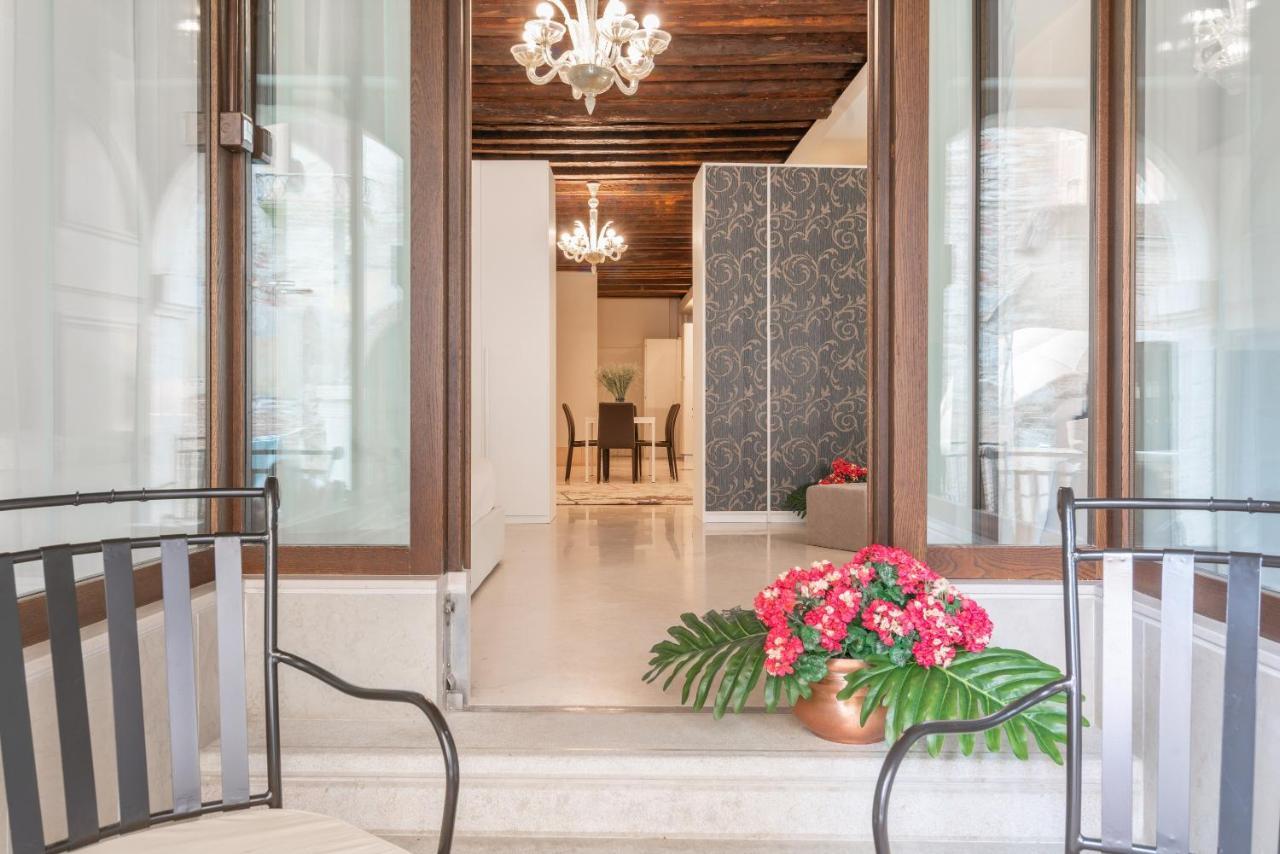 Riva Palace Apartments By Wonderful Italy Venise Extérieur photo